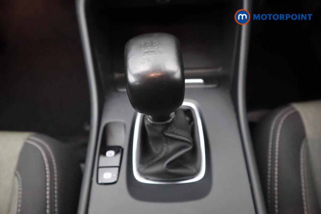 Volvo Xc40 Momentum Manual Petrol SUV - Stock Number (1528232) - 6th supplementary image