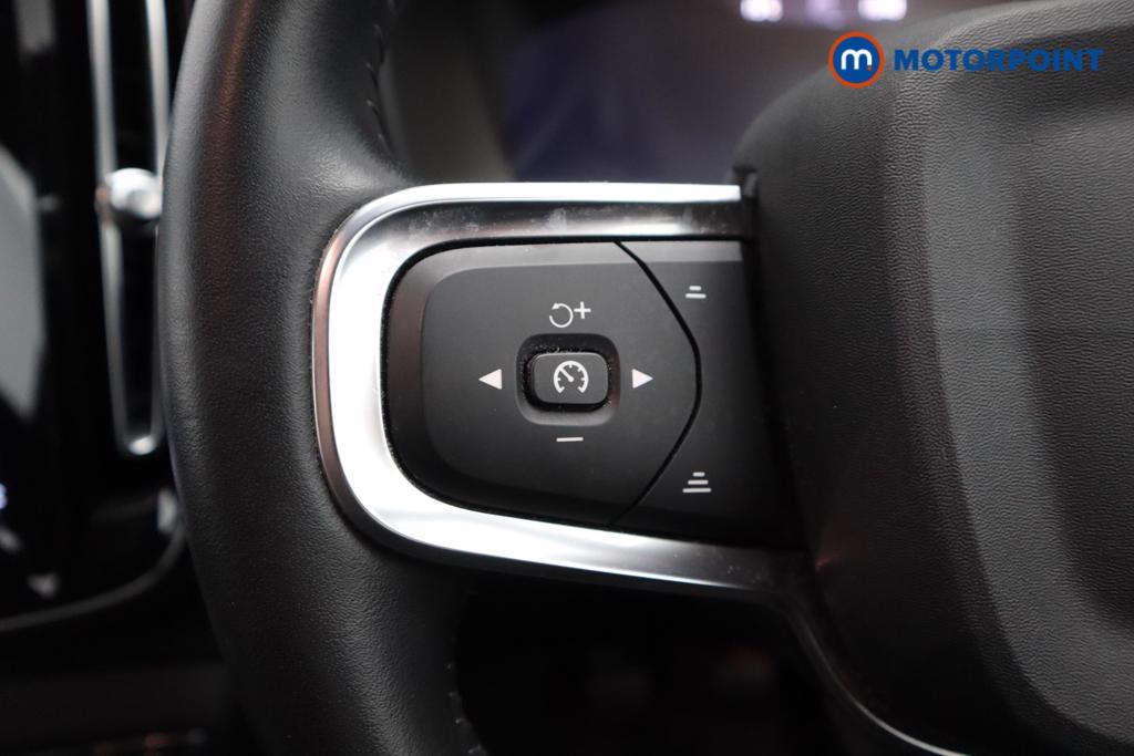 Volvo Xc40 Momentum Manual Petrol SUV - Stock Number (1528232) - 13th supplementary image
