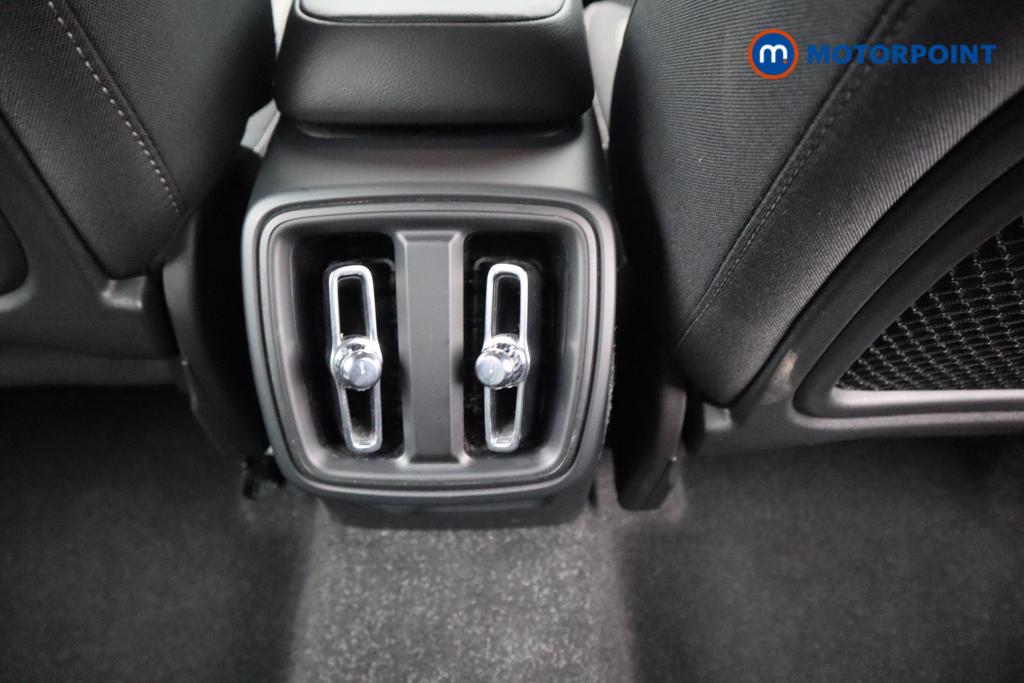 Volvo Xc40 Momentum Manual Petrol SUV - Stock Number (1528232) - 20th supplementary image