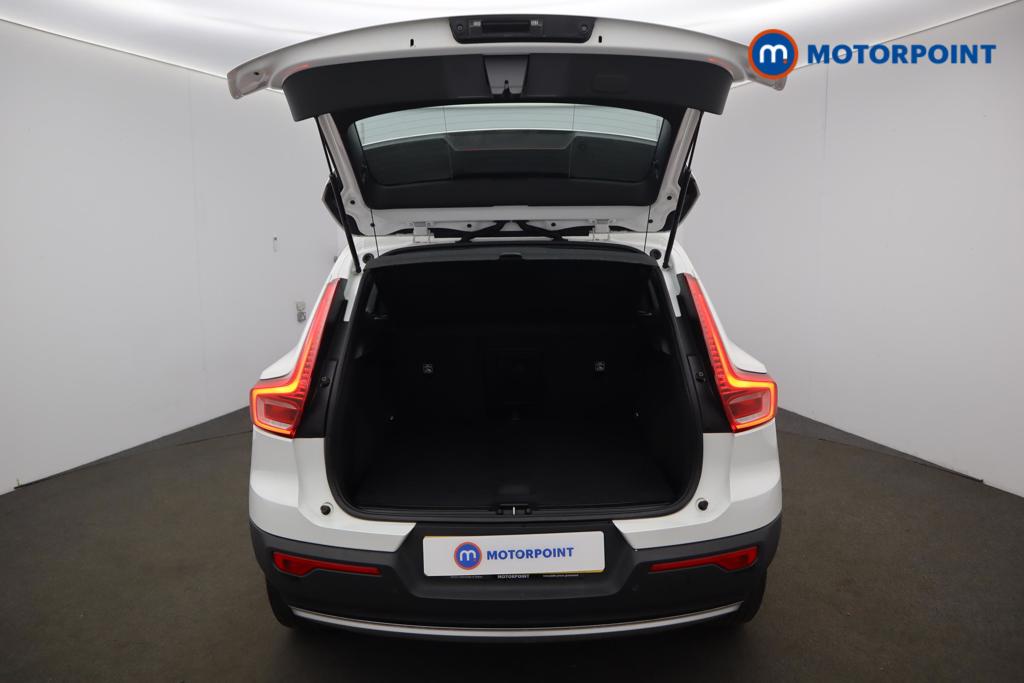 Volvo Xc40 Momentum Manual Petrol SUV - Stock Number (1528232) - 21st supplementary image