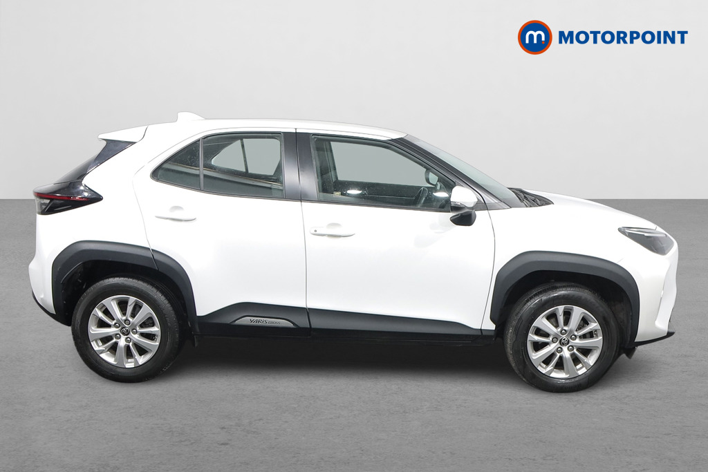 Toyota Yaris Cross Icon Automatic Petrol-Electric Hybrid Estate - Stock Number (1528383) - Drivers side