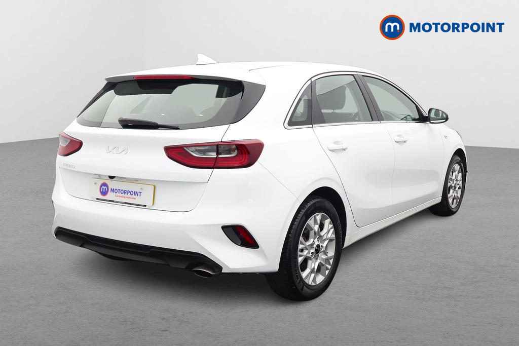 KIA Ceed 2 Manual Petrol Hatchback - Stock Number (1530331) - Drivers side rear corner