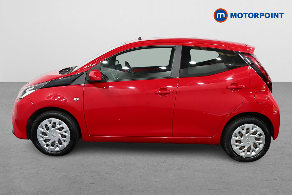 Toyota Aygo X-Play Manual Petrol Hatchback - Stock Number (1532952) - Passenger side