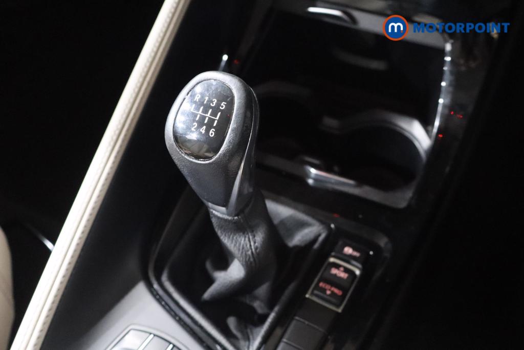 BMW X1 Xline Manual Petrol SUV - Stock Number (1533135) - 5th supplementary image