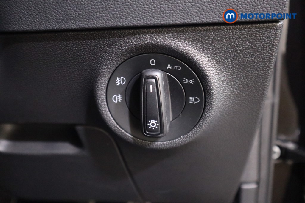 Skoda Karoq Sport Line Automatic Petrol SUV - Stock Number (1533153) - 9th supplementary image