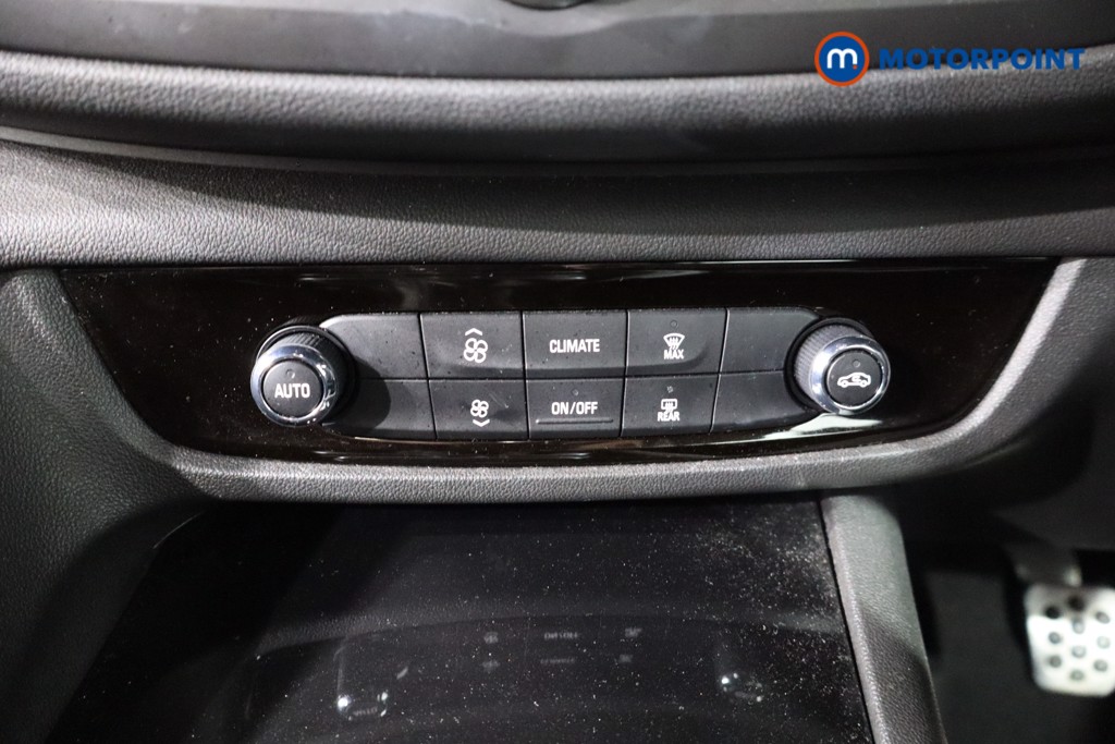Vauxhall Insignia Sri Vx-Line Manual Petrol Hatchback - Stock Number (1533449) - 15th supplementary image