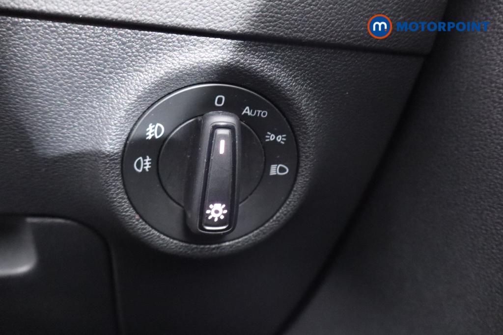 Skoda Karoq Se Technology Manual Petrol SUV - Stock Number (1534919) - 12th supplementary image
