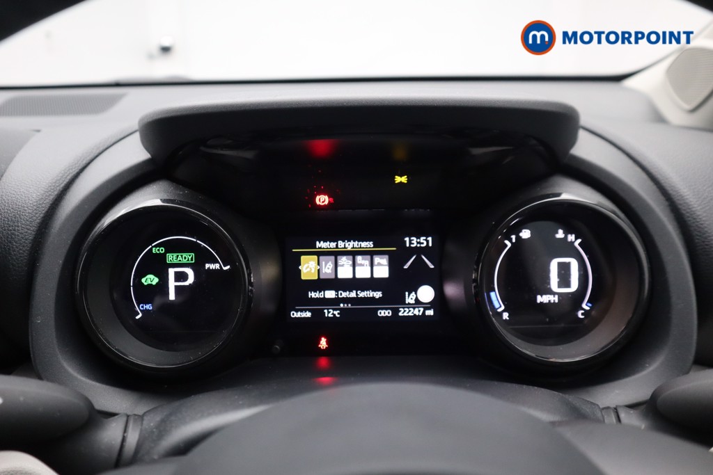 Toyota Yaris Excel Automatic Petrol-Electric Hybrid Hatchback - Stock Number (1537006) - 4th supplementary image