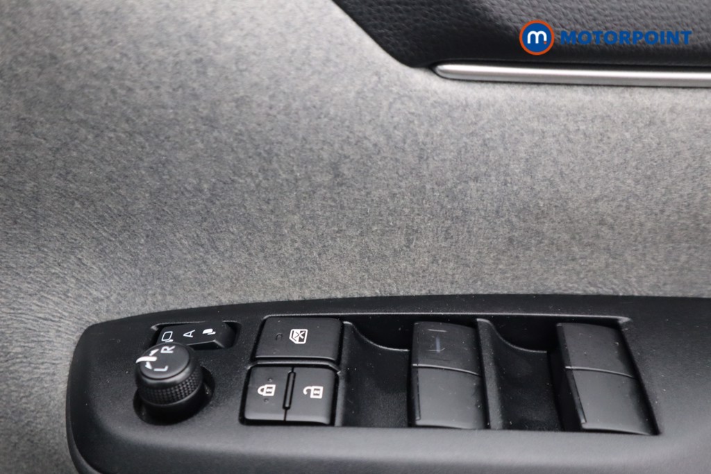 Toyota Yaris Excel Automatic Petrol-Electric Hybrid Hatchback - Stock Number (1537006) - 13th supplementary image