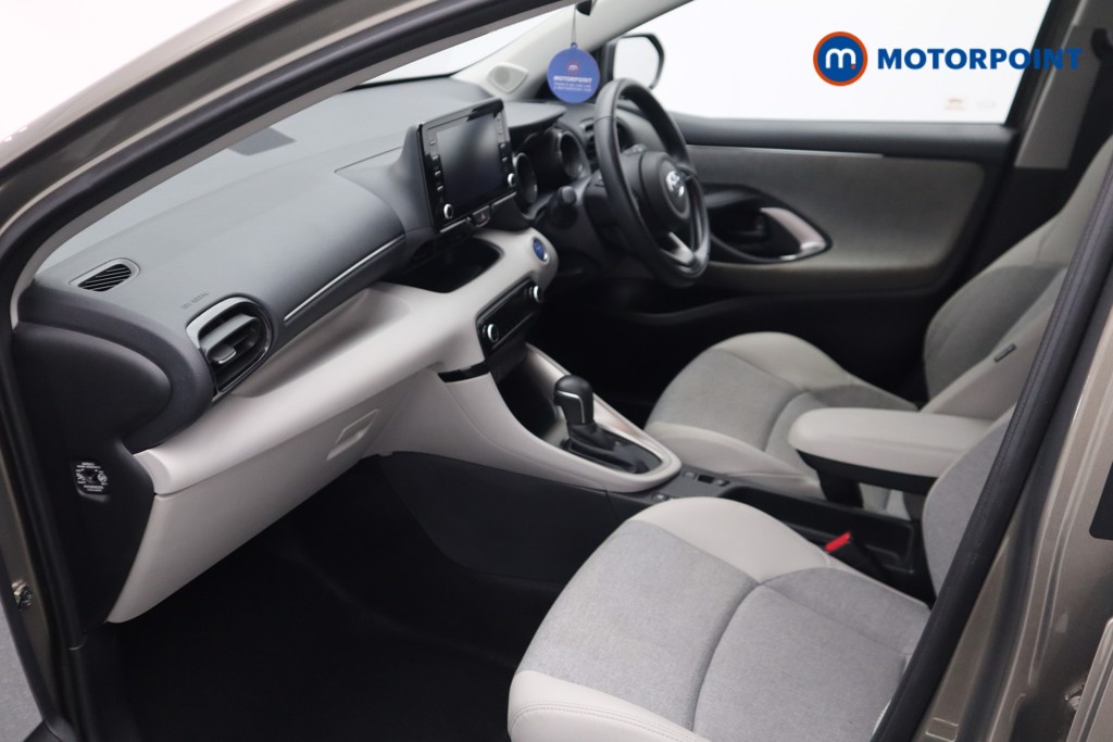 Toyota Yaris Excel Automatic Petrol-Electric Hybrid Hatchback - Stock Number (1537006) - 1st supplementary image