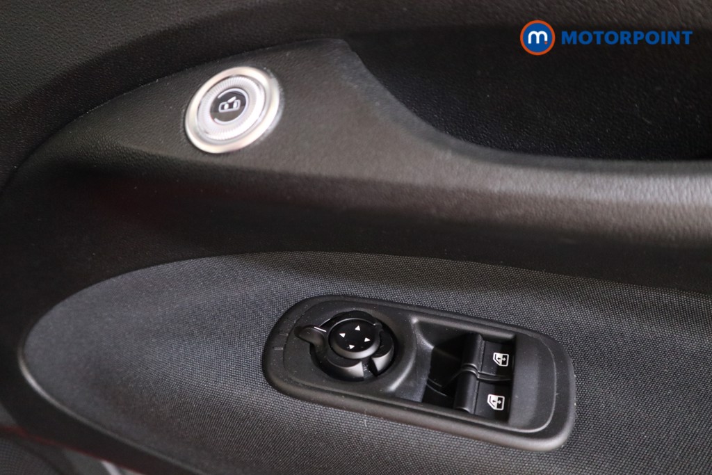 Fiat 500 RED Automatic Electric Hatchback - Stock Number (1537317) - 11th supplementary image
