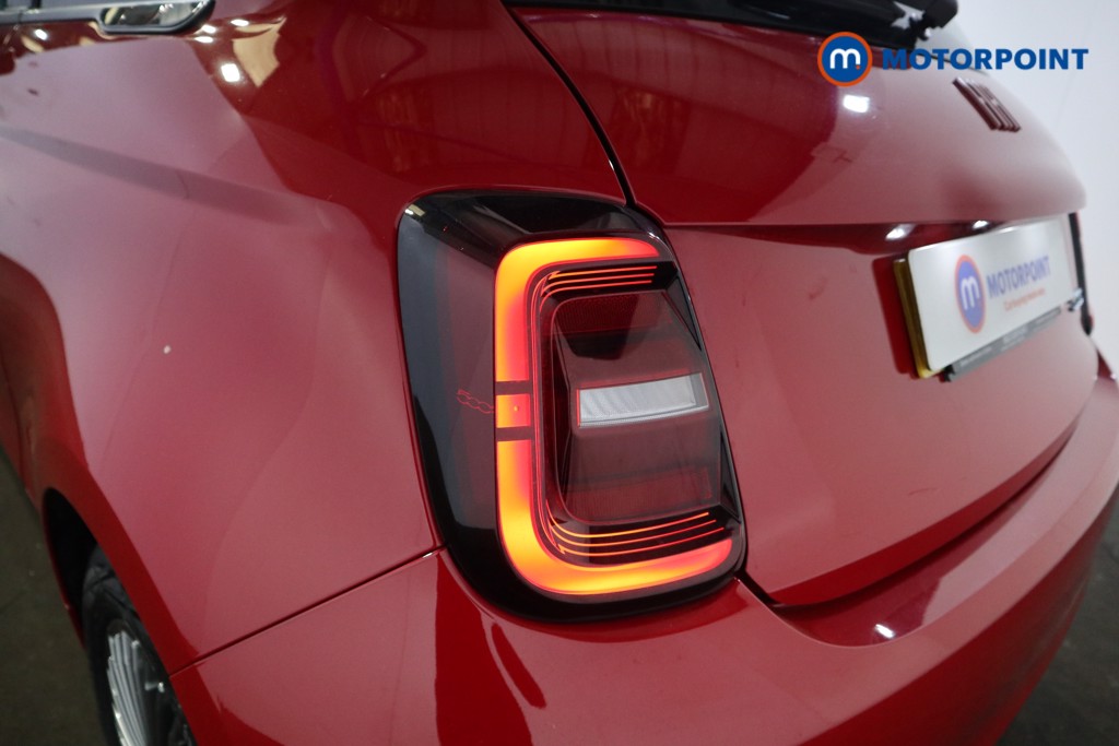 Fiat 500 RED Automatic Electric Hatchback - Stock Number (1537317) - 21st supplementary image