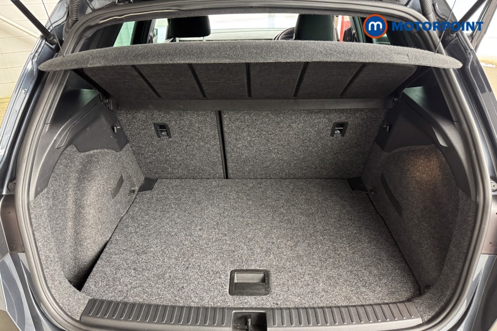 Seat Arona Fr Red Edition Manual Petrol SUV - Stock Number (1538802) - 3rd supplementary image