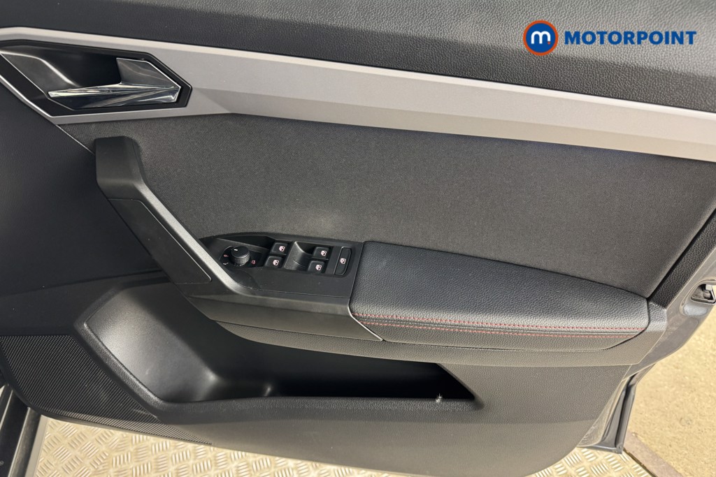 Seat Arona Fr Red Edition Manual Petrol SUV - Stock Number (1538802) - 16th supplementary image