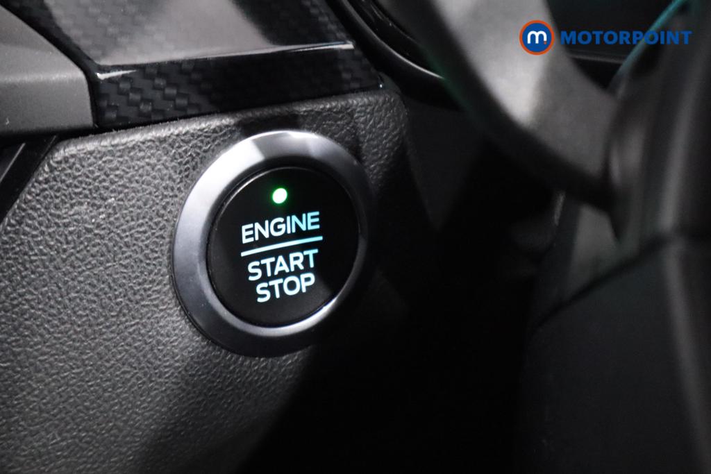 Ford Focus St-Line Manual Diesel Hatchback - Stock Number (1539223) - 5th supplementary image