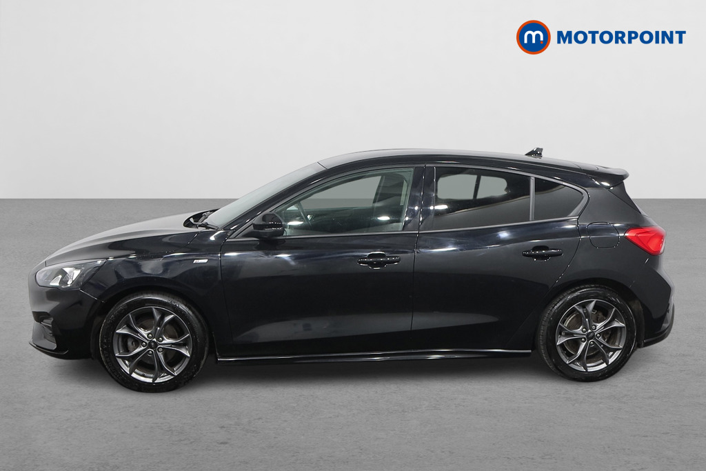 Ford Focus St-Line Manual Diesel Hatchback - Stock Number (1539223) - Passenger side