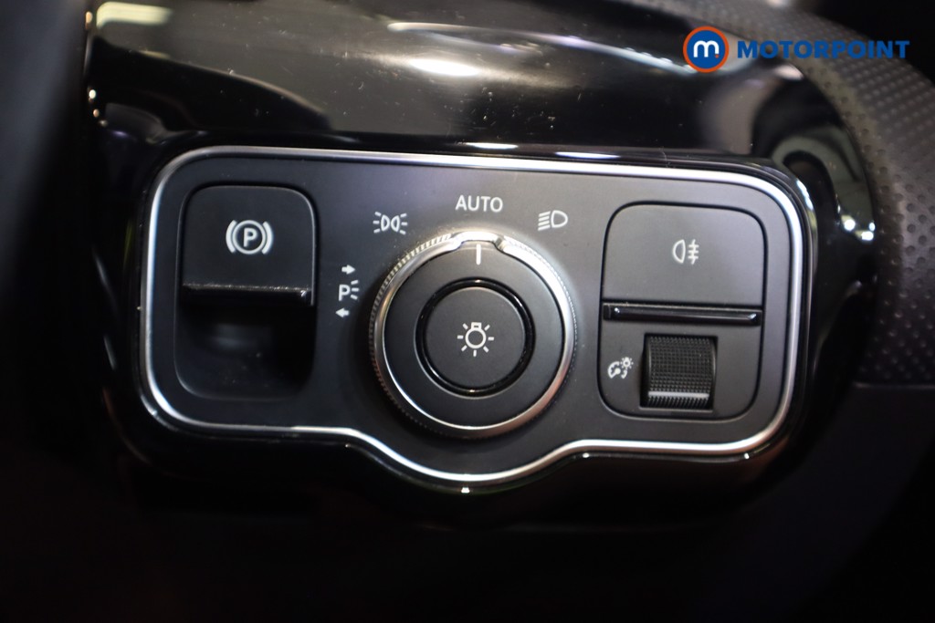 Mercedes-Benz A Class Amg Line Automatic Diesel Hatchback - Stock Number (1539627) - 7th supplementary image