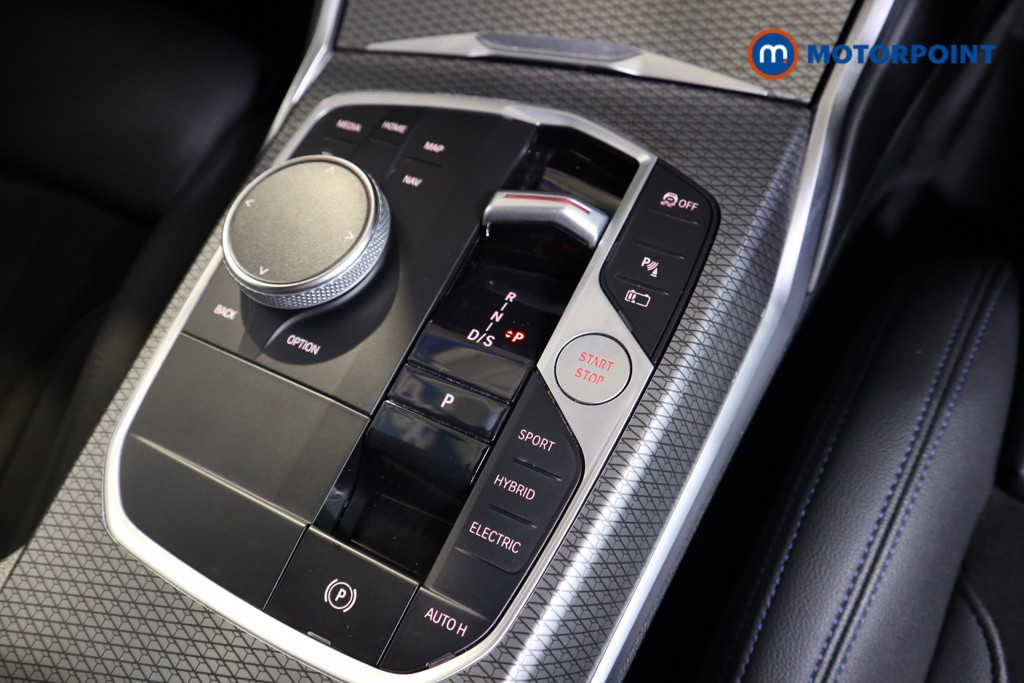 BMW 3 Series M Sport Automatic Petrol Plug-In Hybrid Estate - Stock Number (1539971) - 9th supplementary image