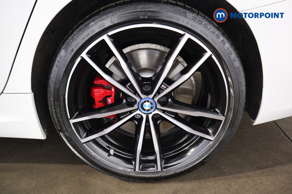 BMW 3 Series M Sport Automatic Petrol Plug-In Hybrid Estate - Stock Number (1539971) - 21st supplementary image