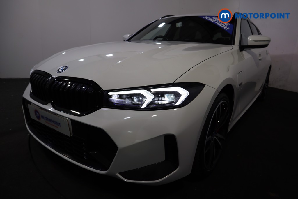 BMW 3 Series M Sport Automatic Petrol Plug-In Hybrid Estate - Stock Number (1539971) - 28th supplementary image