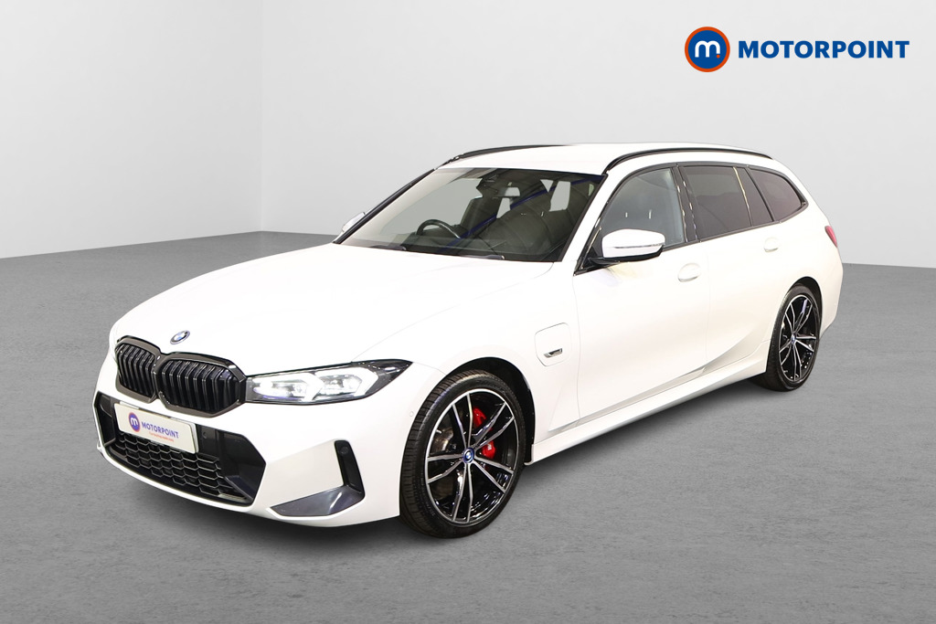 BMW 3 Series M Sport Automatic Petrol Plug-In Hybrid Estate - Stock Number (1539971) - Passenger side front corner