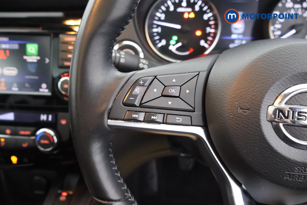 Nissan Qashqai N-Motion Manual Petrol SUV - Stock Number (1540022) - 2nd supplementary image