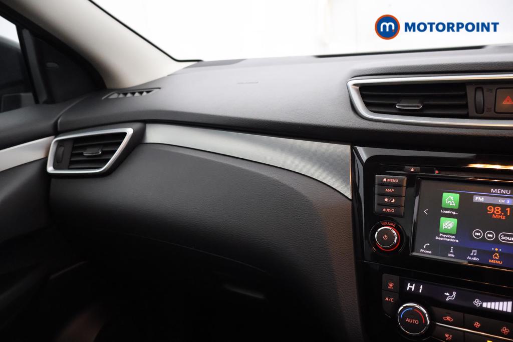 Nissan Qashqai N-Motion Manual Petrol SUV - Stock Number (1540022) - 7th supplementary image