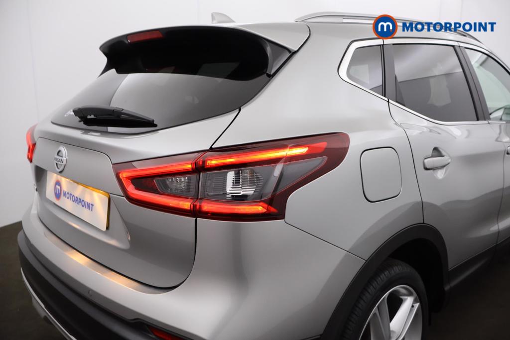 Nissan Qashqai N-Motion Manual Petrol SUV - Stock Number (1540022) - 16th supplementary image