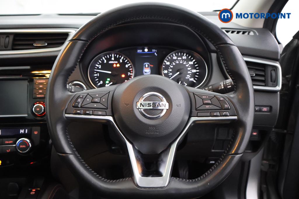 Nissan Qashqai N-Motion Manual Petrol SUV - Stock Number (1540022) - 1st supplementary image