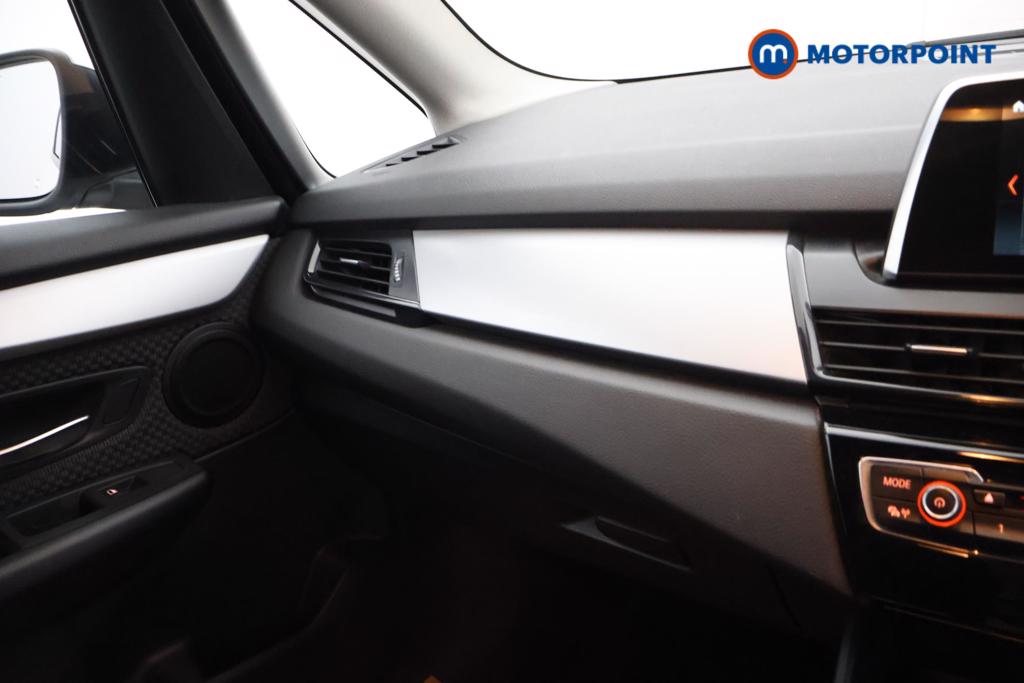 BMW 2 Series SE Manual Petrol Estate - Stock Number (1541612) - 7th supplementary image