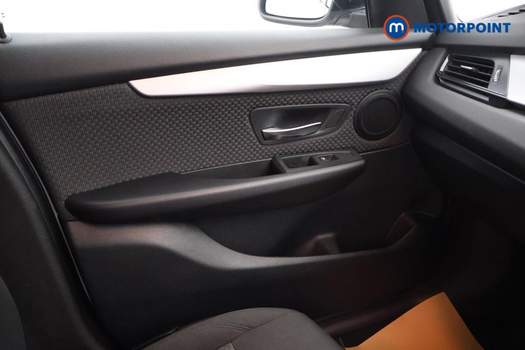 BMW 2 Series SE Manual Petrol Estate - Stock Number (1541612) - 8th supplementary image