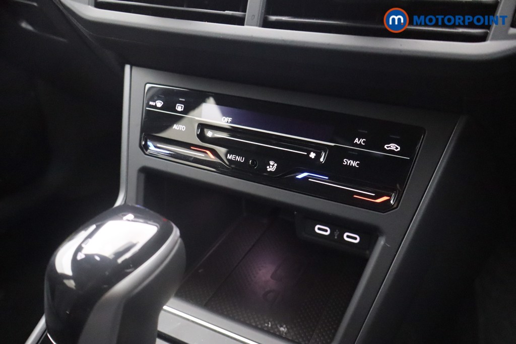 Volkswagen Taigo R-Line Automatic Petrol SUV - Stock Number (1542437) - 9th supplementary image