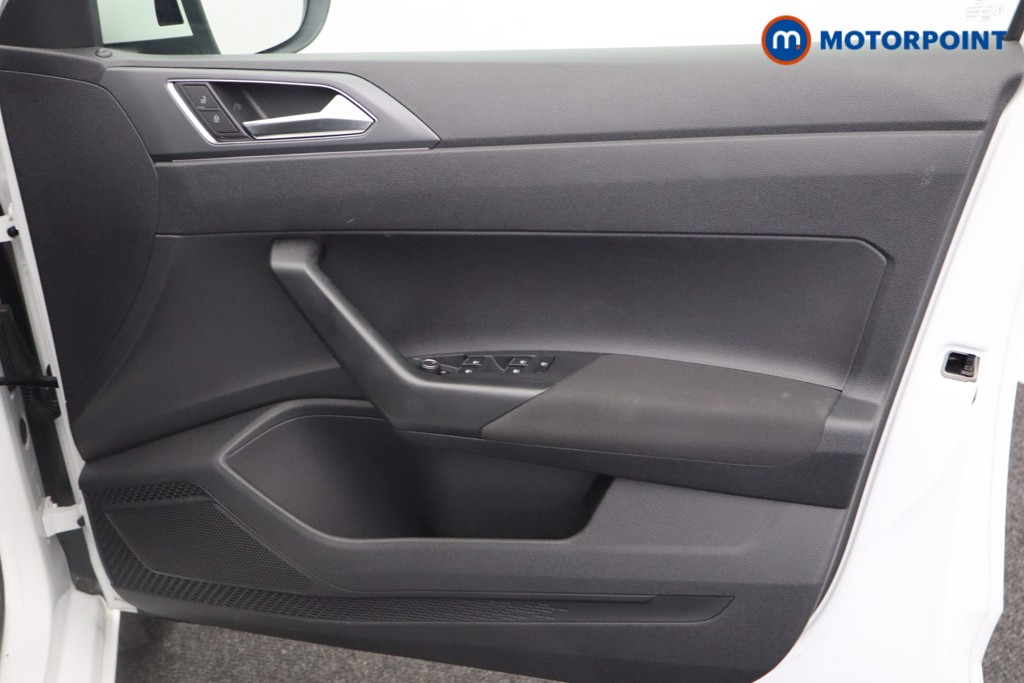 Volkswagen Taigo R-Line Automatic Petrol SUV - Stock Number (1542437) - 16th supplementary image
