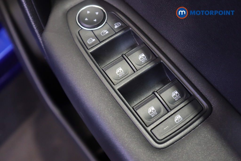 Renault Captur Iconic Automatic Petrol SUV - Stock Number (1542575) - 4th supplementary image