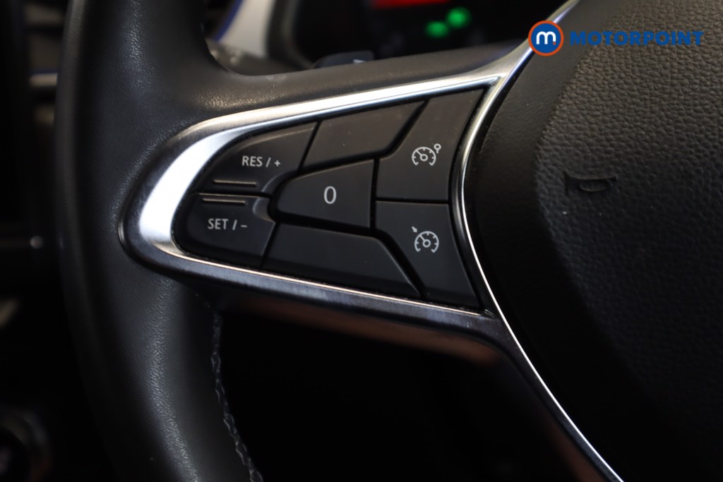 Renault Captur Iconic Automatic Petrol SUV - Stock Number (1542575) - 8th supplementary image