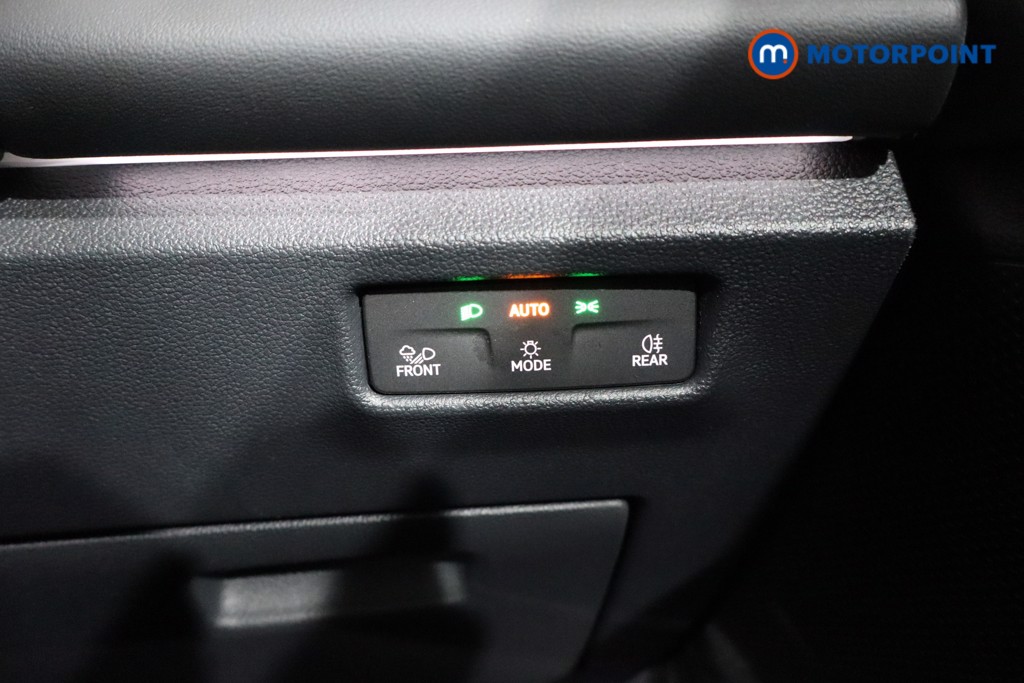 Volkswagen Tiguan R-Line Automatic Petrol SUV - Stock Number (1542799) - 16th supplementary image