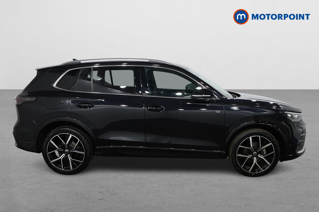 Volkswagen Tiguan R-Line Automatic Petrol SUV - Stock Number (1542799) - Drivers side