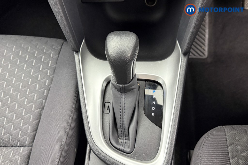 Toyota Yaris Cross Icon Automatic Petrol-Electric Hybrid Estate - Stock Number (1543295) - 7th supplementary image
