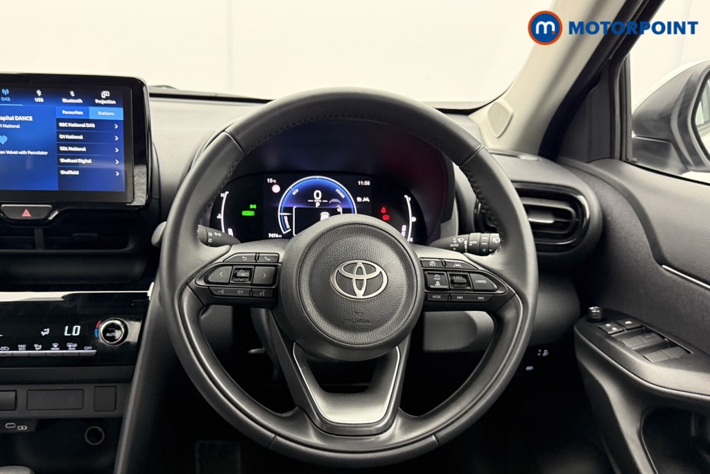 Toyota Yaris Cross Icon Automatic Petrol-Electric Hybrid Estate - Stock Number (1543295) - 1st supplementary image