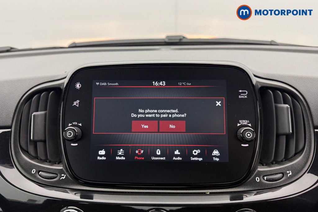 Fiat 500 TOP Manual Petrol-Electric Hybrid Hatchback - Stock Number (1544080) - 7th supplementary image
