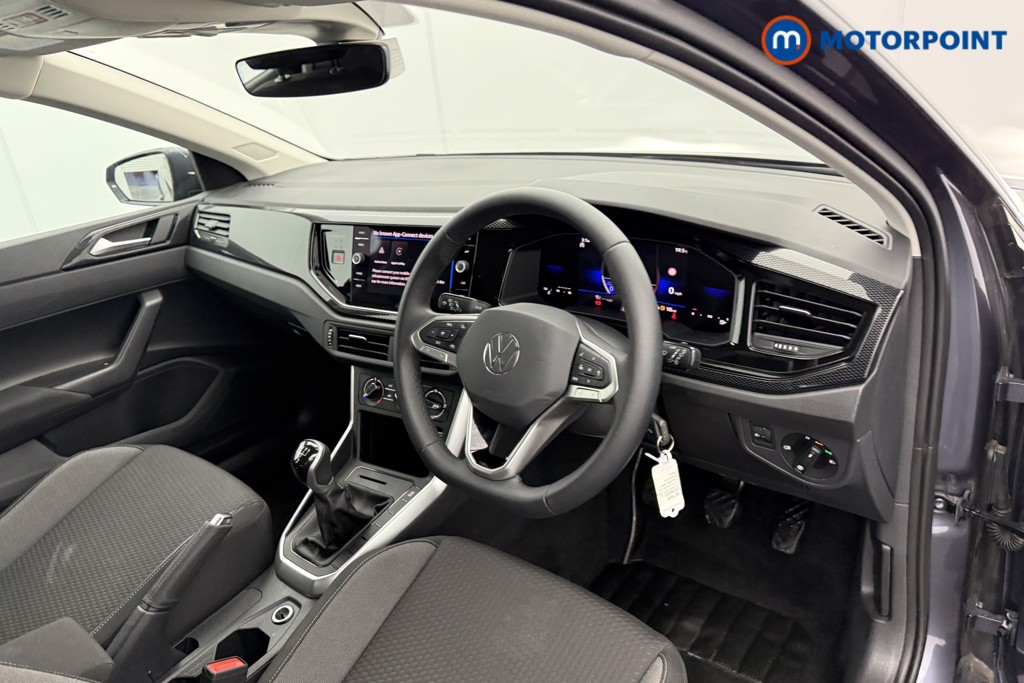 Volkswagen Polo Life Manual Petrol Hatchback - Stock Number (1521646) - 4th supplementary image