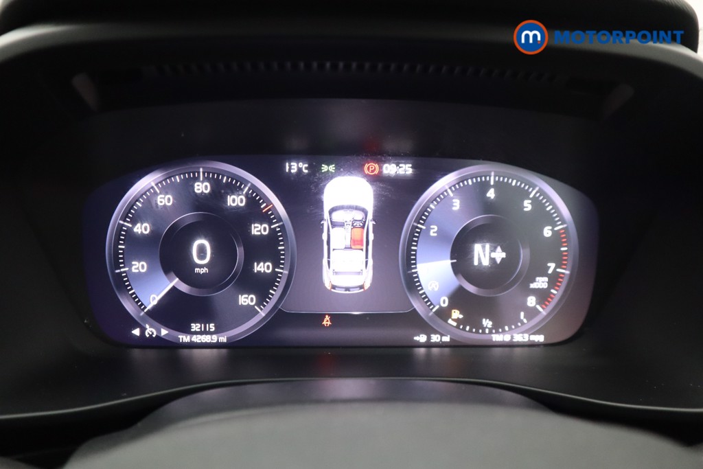 Volvo Xc40 R Design Manual Petrol SUV - Stock Number (1528185) - 4th supplementary image