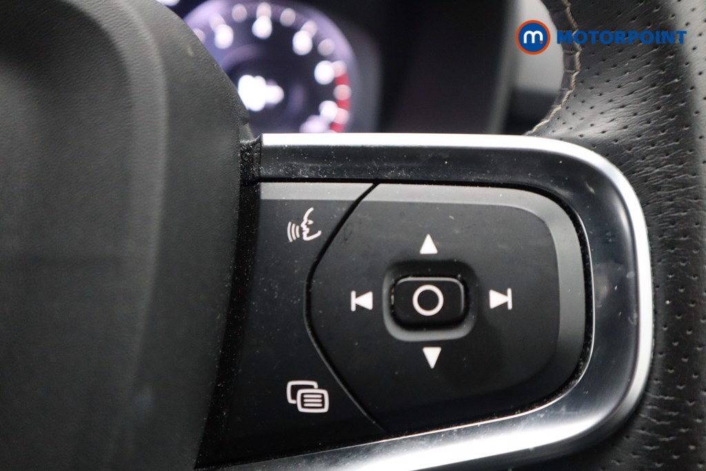 Volvo Xc40 R Design Manual Petrol SUV - Stock Number (1528185) - 14th supplementary image