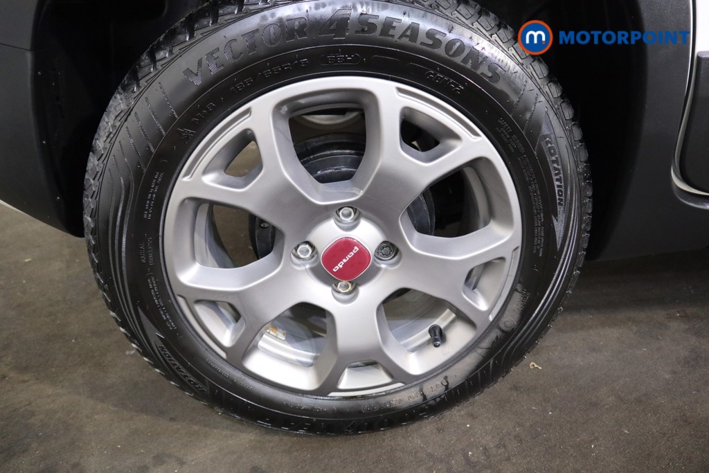 Fiat Panda City Cross Manual Petrol Hatchback - Stock Number (1529458) - 12th supplementary image