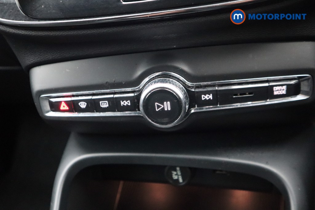 Volvo Xc40 R Design Manual Petrol SUV - Stock Number (1530619) - 9th supplementary image