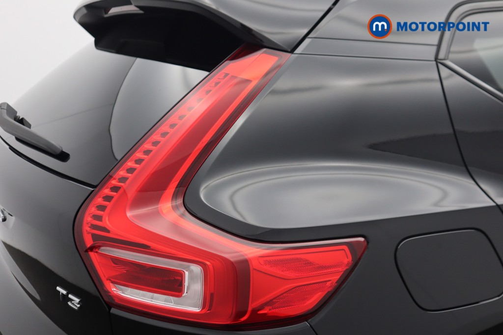 Volvo Xc40 R Design Manual Petrol SUV - Stock Number (1530619) - 23rd supplementary image