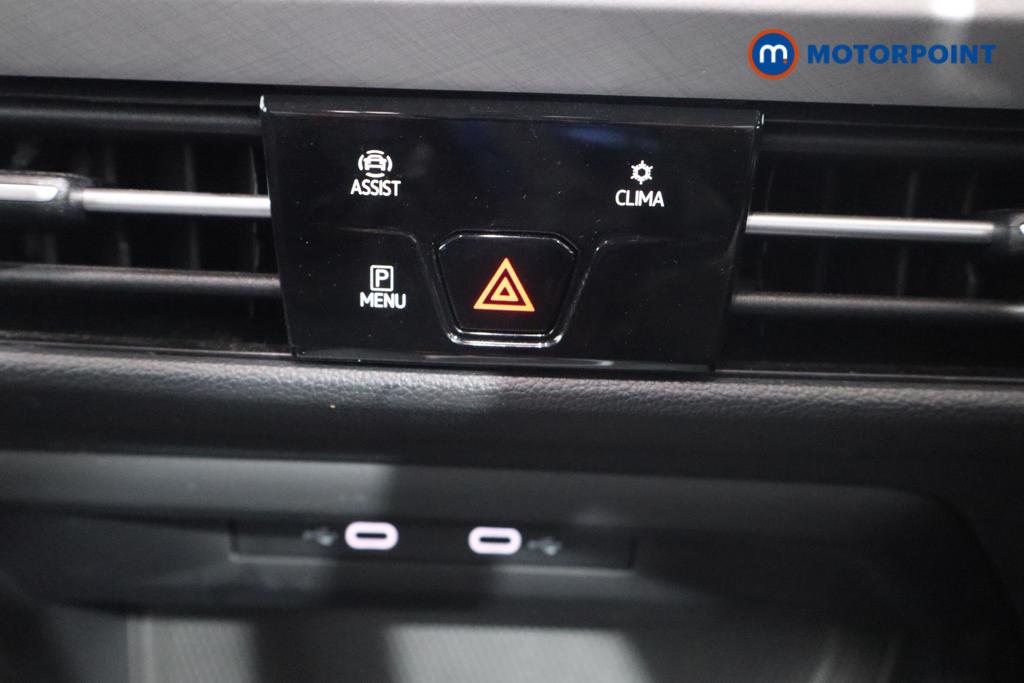Volkswagen Golf Life Automatic Petrol Hatchback - Stock Number (1531986) - 3rd supplementary image