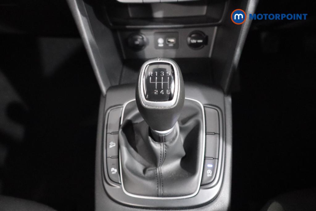 Hyundai Kona Play Edition Manual Petrol SUV - Stock Number (1533889) - 3rd supplementary image