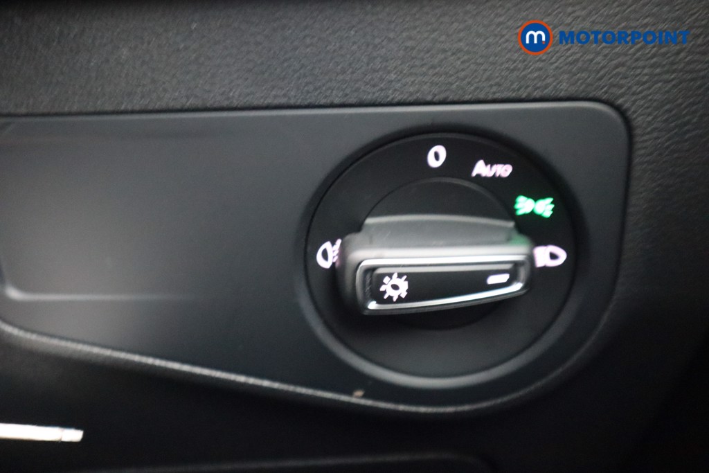 Volkswagen Tiguan Life Manual Petrol SUV - Stock Number (1535874) - 14th supplementary image