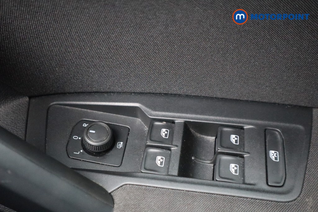 Volkswagen Tiguan Life Manual Petrol SUV - Stock Number (1535874) - 16th supplementary image